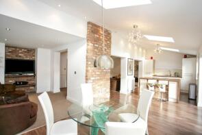 6, Toms Close, Lutterworth LE17 6QH
