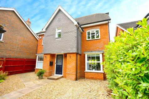 Dean Way, Storrington, Pulborough, West Sussex, RH20