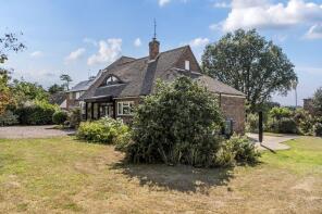 Kinfaun, Heatherton Park, Bradford On Tone, Taunton TA4 1EU