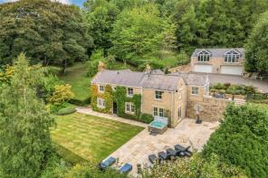 Hallmoor, Long Hill, Matlock DE4 2HE