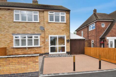 Harrowgate Drive, Leicester, Leicestershire, LE4