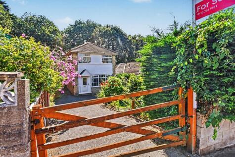 Woodhall Drive, Kirkstall, Leeds