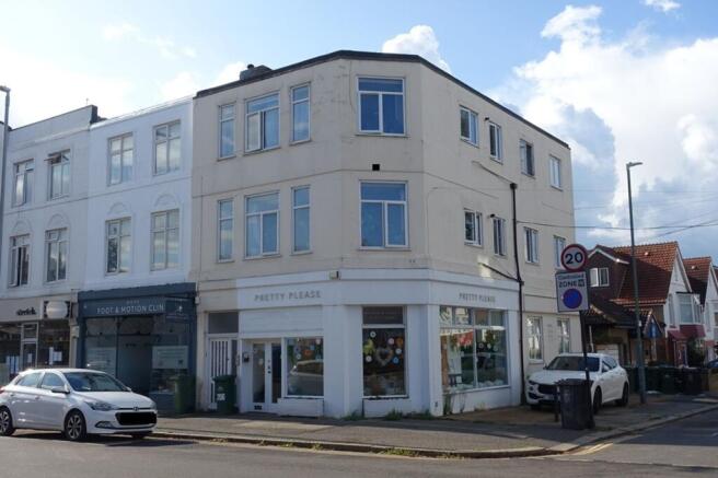 3 Bedroom 1st Floor Flat