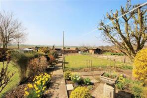Wychwood, Lees Court Road, Faversham ME13 0LY