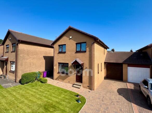 Glebe Court, Beith three bedroom link detached hom