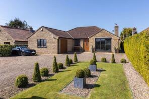 Rufford House, Page Lane, Wombleton, York YO62 7SE