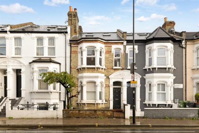 97754_Top-Floor-Flat-49-Dawes-Road (1).jpg