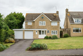 15, Ratcliff Lawns, Southam, Cheltenham GL52 3PA