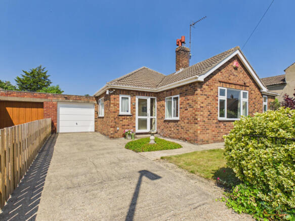 3 Bedroom Bungalow - link detached for Sale