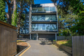 Flat 2, 48, Banks Road, Poole BH13 7QF