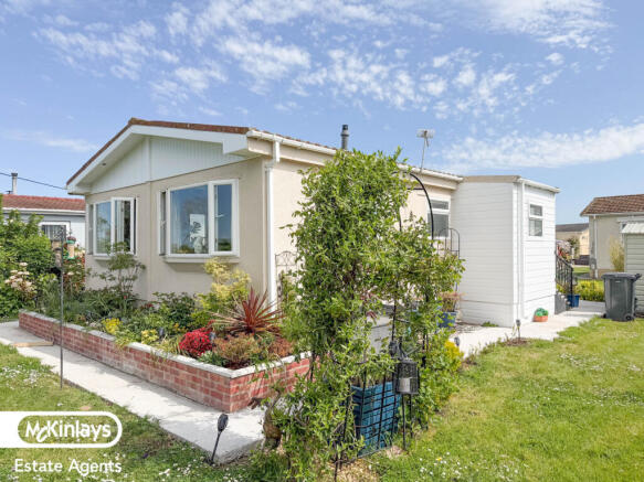 2 Bedroom Park Home for Sale