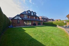 13 Delfin, Castleway, Altrincham WA15 0AD