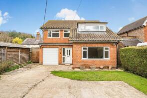 54, The Street, Newnham ME9 0LL