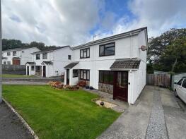 65, Hendre Park, Llangennech, Llanelli SA14 8UR
