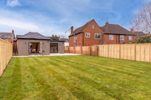 Seaton, Alcester Road, Harvington WR11 8HX