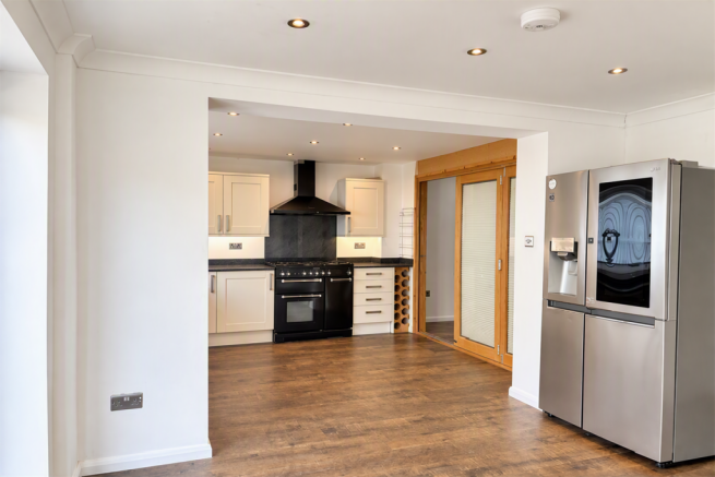 Kitchen (Main)