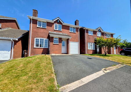 St Maurice View,Plympton