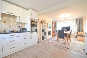 21, Hazely Combe, Newport PO30 3AJ