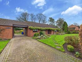 6 Mere Brow, On Hill, North Ferriby HU14 3NQ