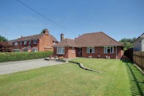 St Mawgan, Over Old Road, Hartpury GL19 3BJ