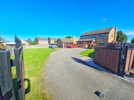 5 Stonehaven, Church Street, Brierley, Barnsley S72 9JR