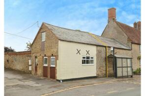 Old Stable Cottage, White Hart Inn, Northampton Road, Grafton Regis NN12 7SR