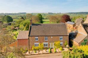 The Cross, Manor Lane, Daventry NN11 3EU