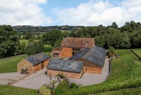 Brickfield Barn, Newnham Road, Daventry NN11 3BP
