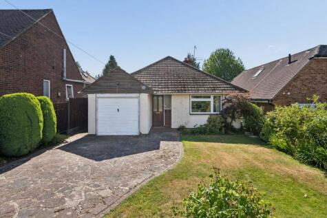 Latimer Close, Little Chalfont, Buckinghamshire, HP6 6QS