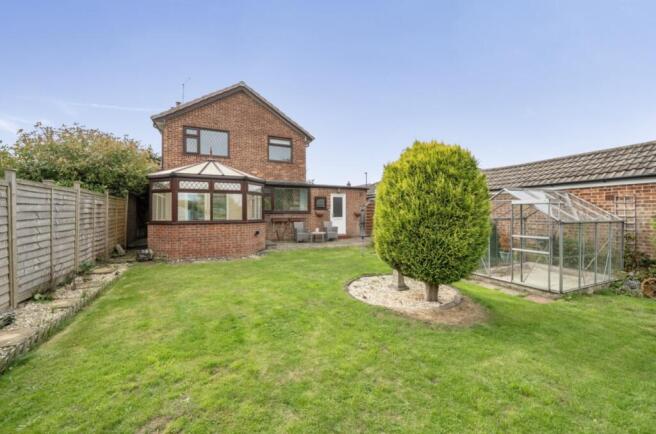 EweMove Harrogate Garden