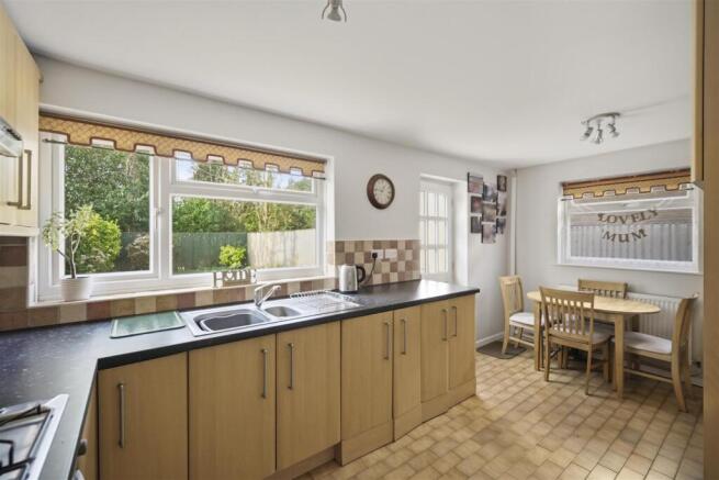 Kitchen/Breakfast Room