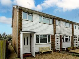 9, Woodlands Cottages, Woodlands Avenue, Littlehampton BN16 3HA