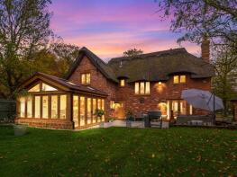 Hollytree Cottage, Clay Coton Road, Northampton NN6 6JR