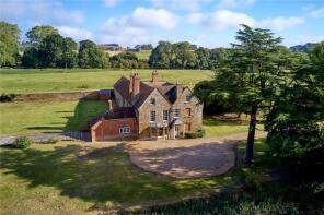 Charwelton Hall, Banbury Road, Daventry NN11 3YY