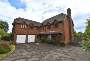 Woodview, Furzehill, Colehill BH21 4HD
