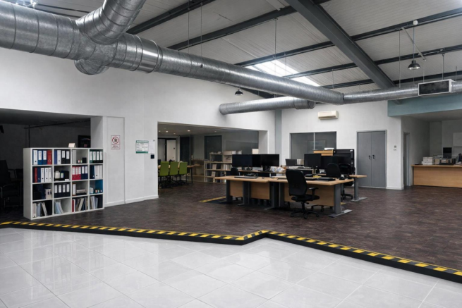 1st Floor Office