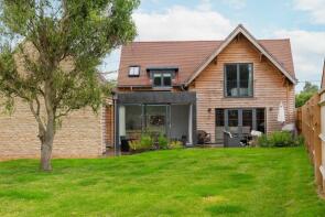 Rosevean, Sutton Lane, Witney OX29 5RU
