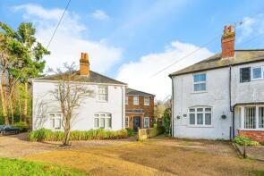 Newhaven, Stonards Brow, Shamley Green, Guildford GU5 0UX