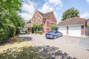 10, Barbour Gardens, Colchester CO2 9SA