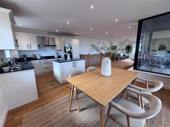 Kitchen Diner