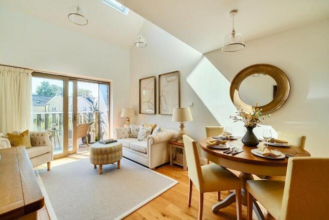 Living/Dining Area