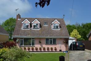Kirne, Tilbury Hill, Halstead CO9 4JP