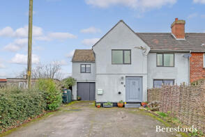 8, School Villas, Dunmow CM6 2BS