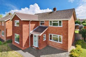 8, Orchard Rise, Gloucester GL19 3AT
