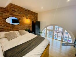 Flat 1, 42 Sheena Simon College, Chorlton Street, Manchester M1 3HW