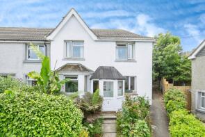 4, Chywoone Place, Penzance TR18 5NW