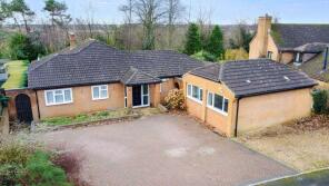 5, Hunsbury Close, Northampton NN4 9UE