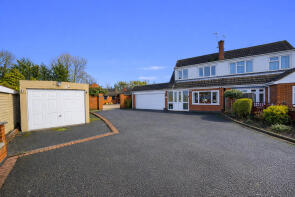 13, Bignal Drive, Leicester LE3 3QF
