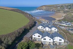 6, Mawgan Bay View, Mawgan Porth Hill, Mawgan Porth, Newquay TR8 4QY