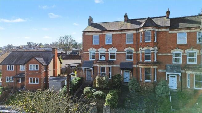 17 The Avenue
